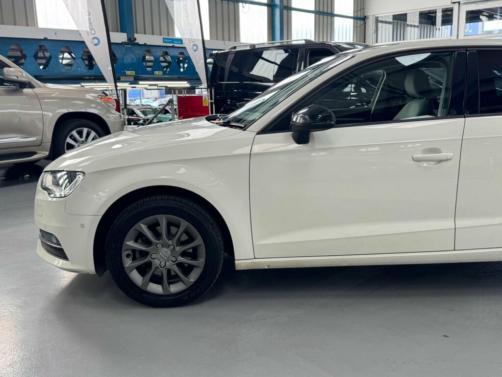 Audi A3 1.6 Tdi Se Sportback S Tronic Euro 5 Ss White #6