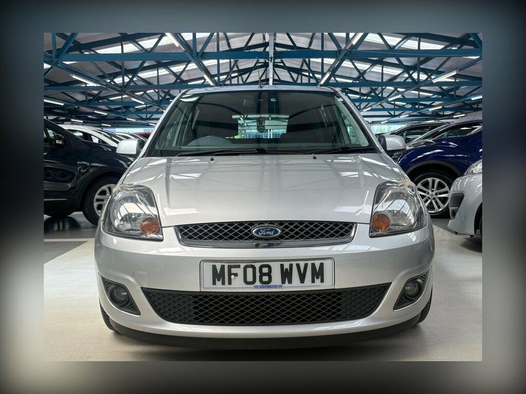 Ford Fiesta 1.4 Zetec Climate Silver #2
