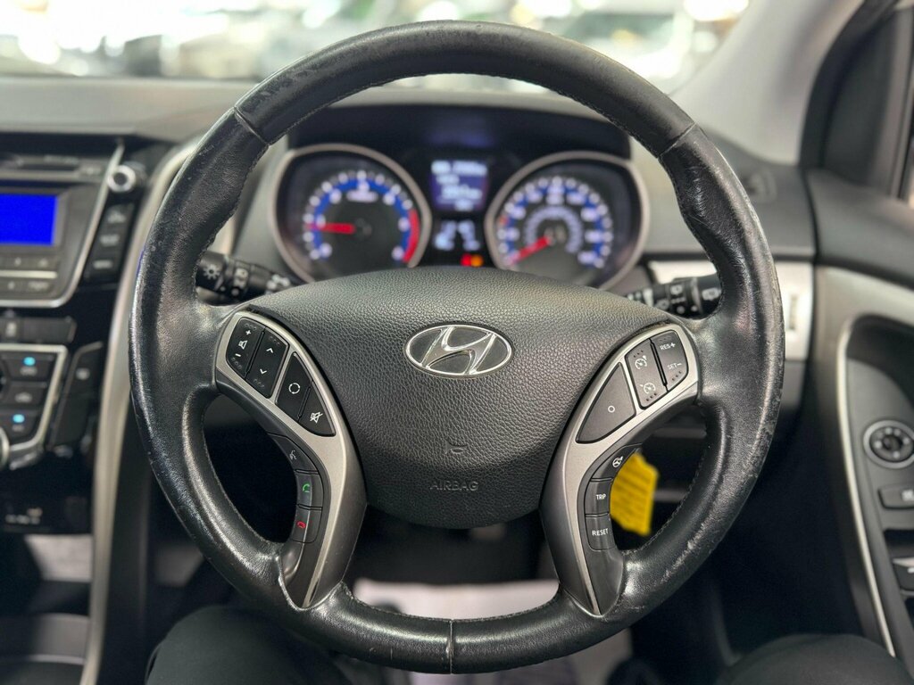 Hyundai I30 1.4 Comfort 108 Bhp Blue #34