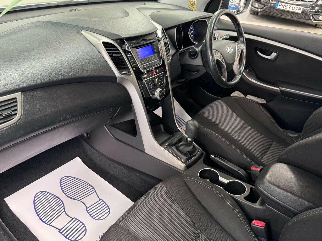 Hyundai I30 1.4 Comfort 108 Bhp Blue #21