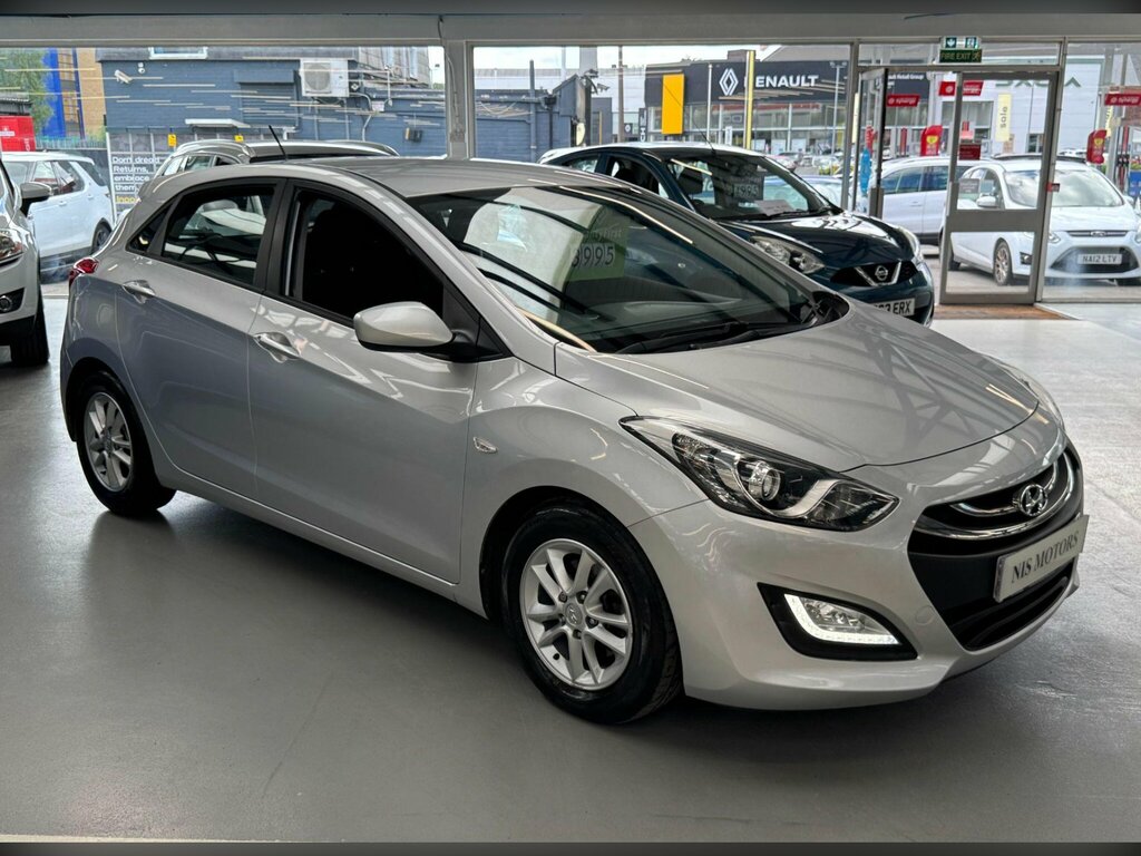 Hyundai I30 1.6 Crdi Blue Drive Active Euro 5 Ss Silver