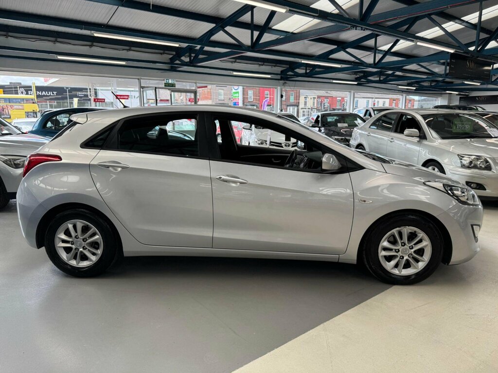 Hyundai I30 1.4 Comfort 108 Bhp Blue #18
