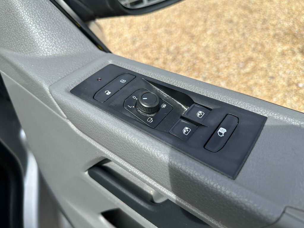 Volkswagen Transporter Mpv Blue #21