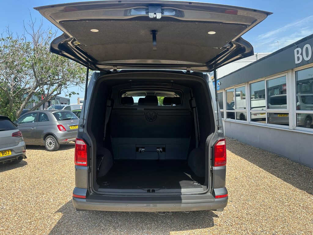 Volkswagen Transporter 2.0 Tdi Bmt 102 Highline Kombi Van  #4