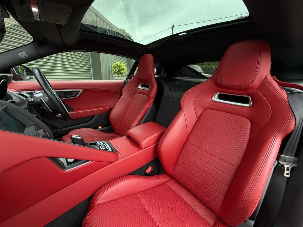 Jaguar F-Type 5L R Black #2