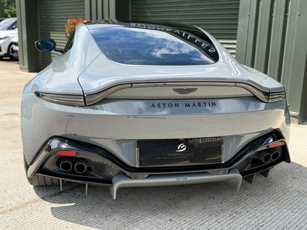 Aston Martin Vantage 4.0 V8 Coupe Euro 6 510 Ps Silver #24