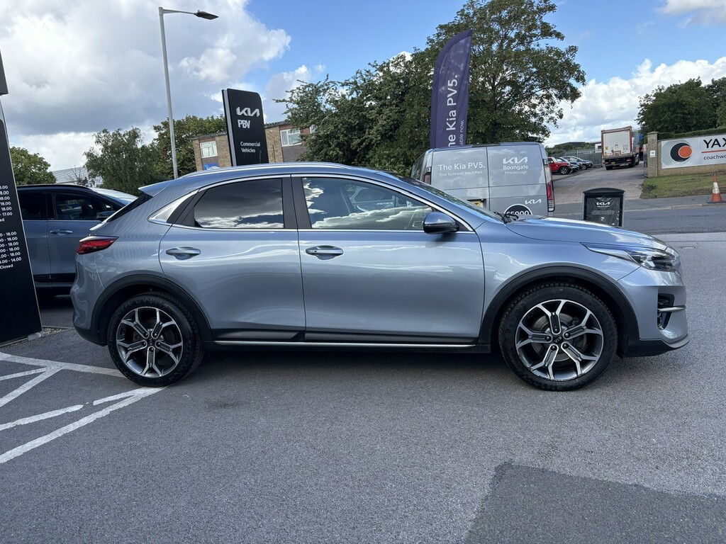 Kia Xceed 1.4 T-gdi 3 AK70BHW Silver #2