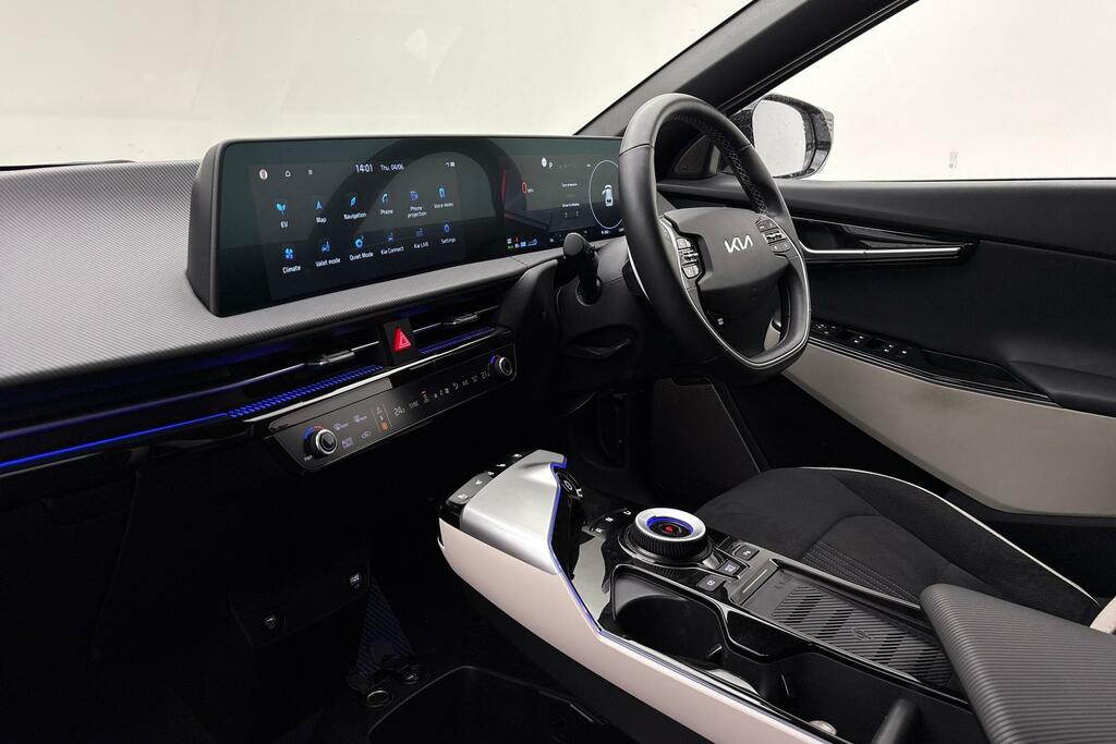 Kia EV6 77.4 Kwh Gt-line S White #4