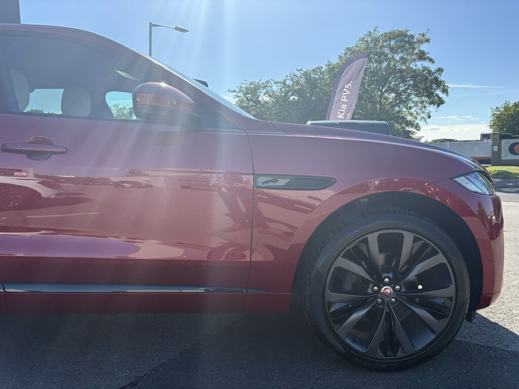 Jaguar F-Pace 2.0 P250i R-dynamic Hse Suv Awd Eu Red #4