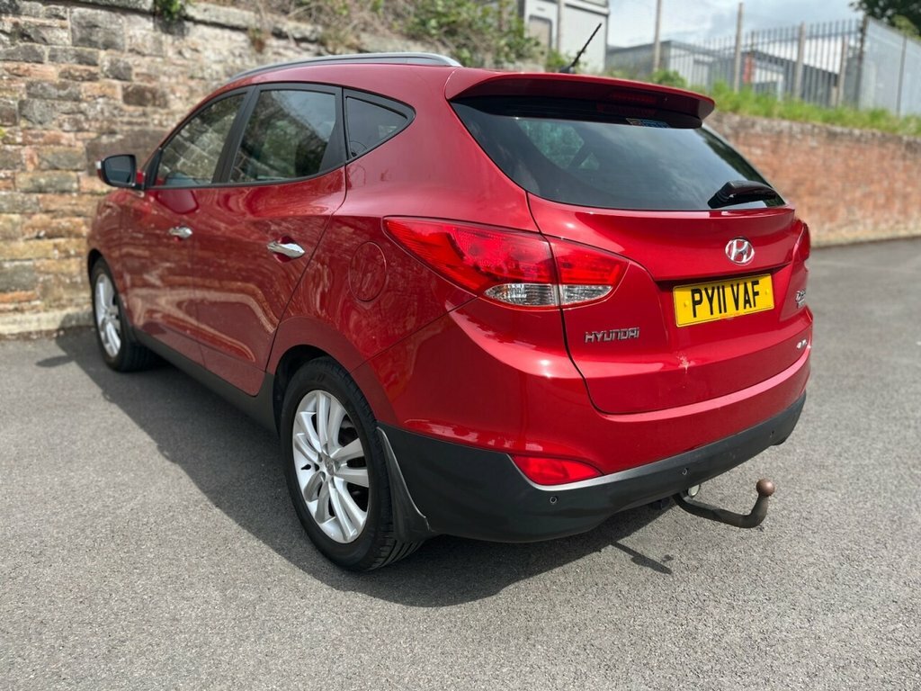 Hyundai Ix35 Suv Red #5