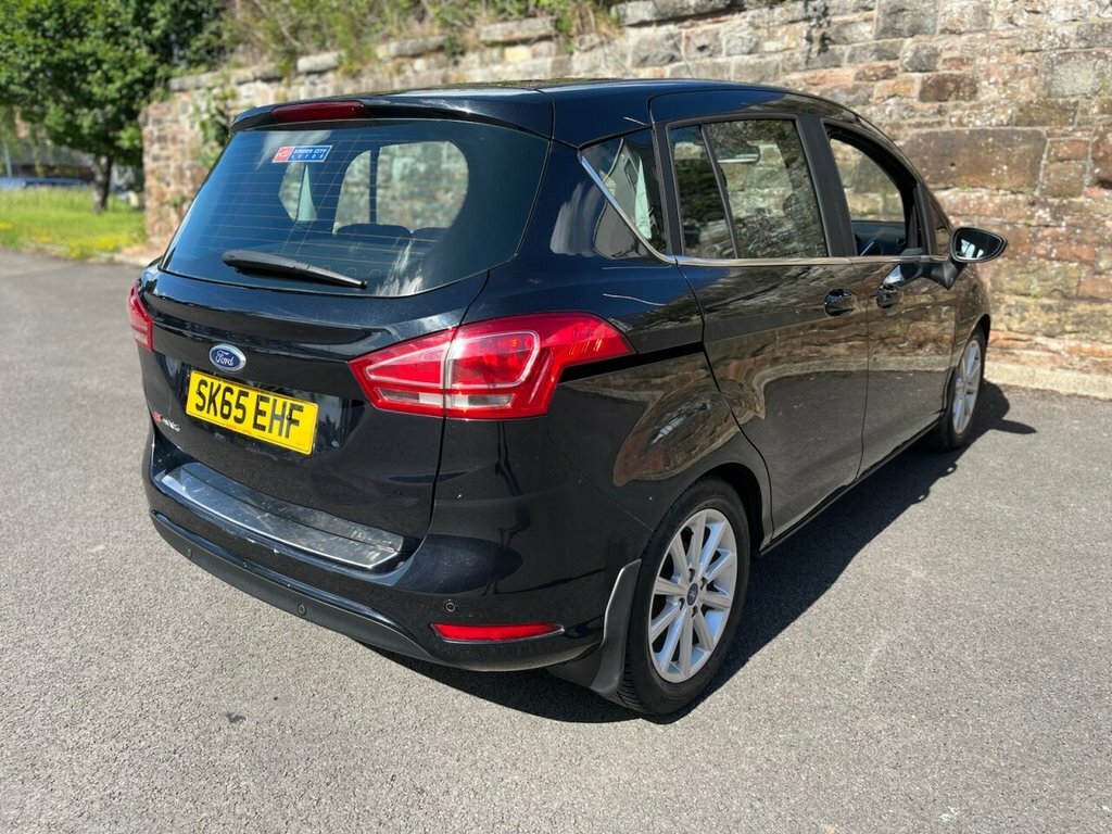 Ford B-Max Titanium Red #7