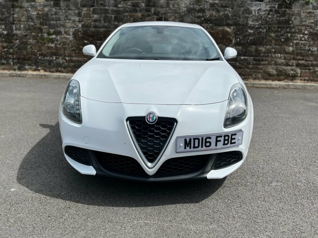 Alfa Romeo Giulietta 1.4L Giulietta White #2