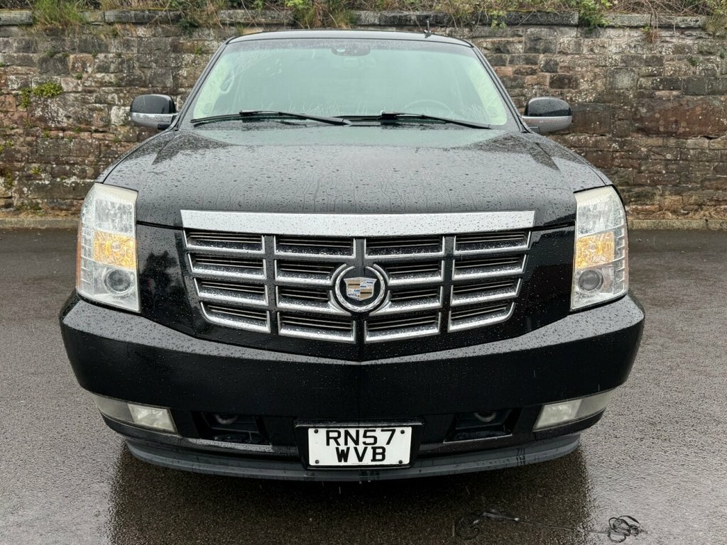 Cadillac Escalade Mpv Black #2