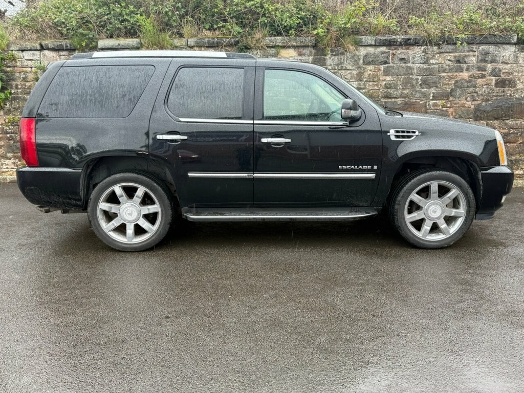 Cadillac Escalade Mpv Black #4
