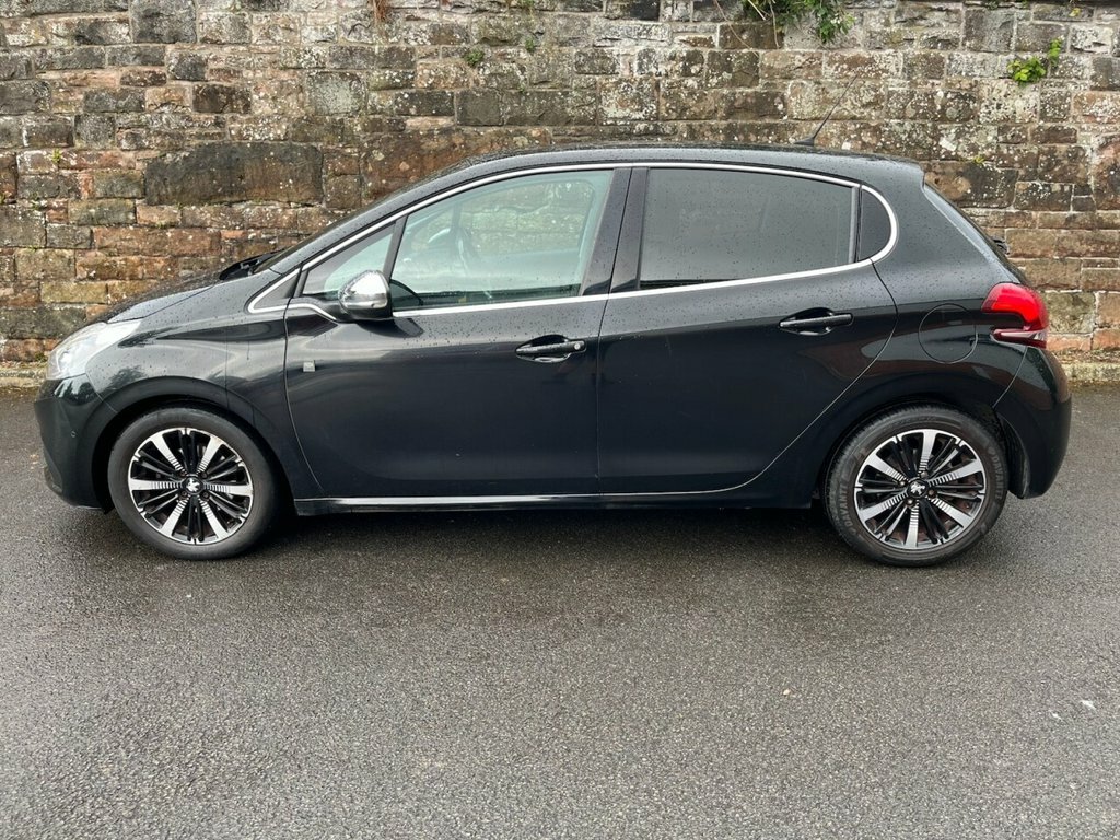 Peugeot 208 1.5L Tech Edition KN19REM Black #4