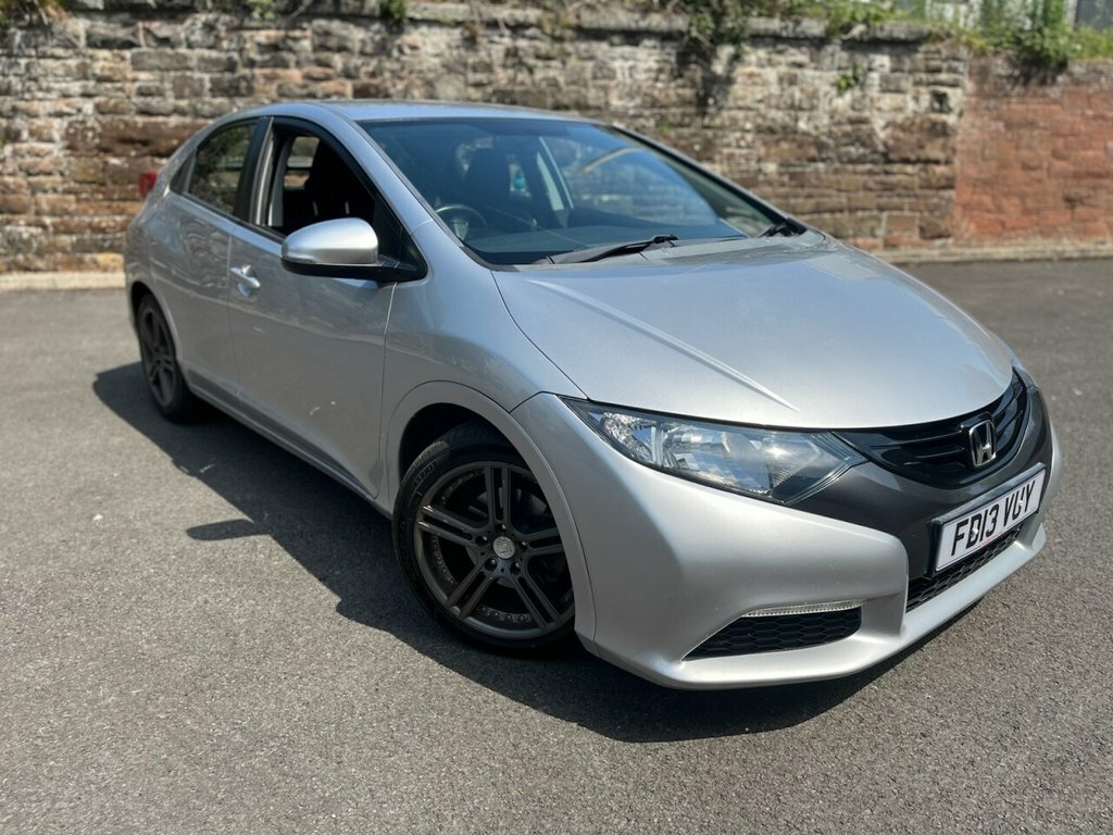 Honda Civic Hatchback FD13VUY Silver #3