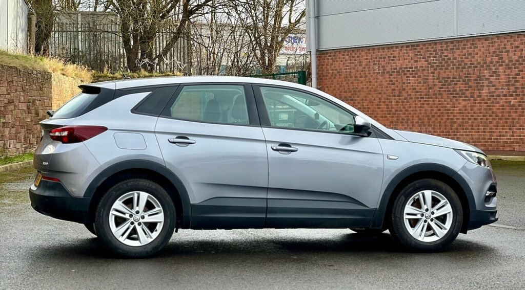 Vauxhall Grandland X 1.2L Se Ss Grey #4