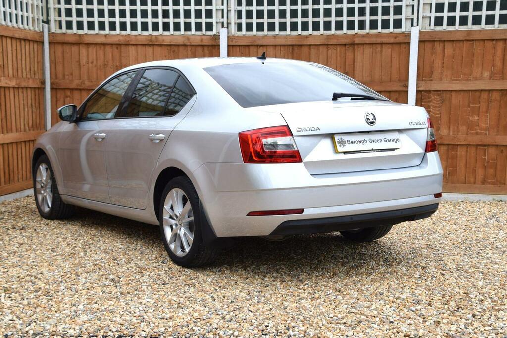 Skoda Octavia Hatchback 2.0 Tdi Se L Euro 6 Ss 201767 Silver #4