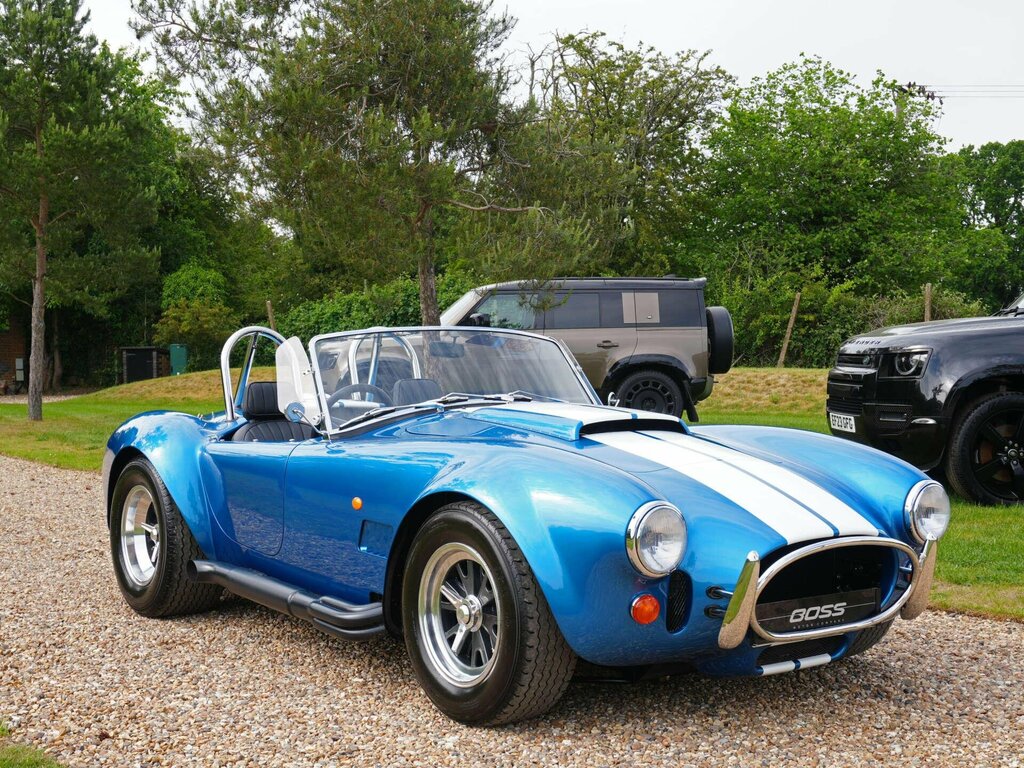 AC Cobra Superblower FJ72GXX Blue #2