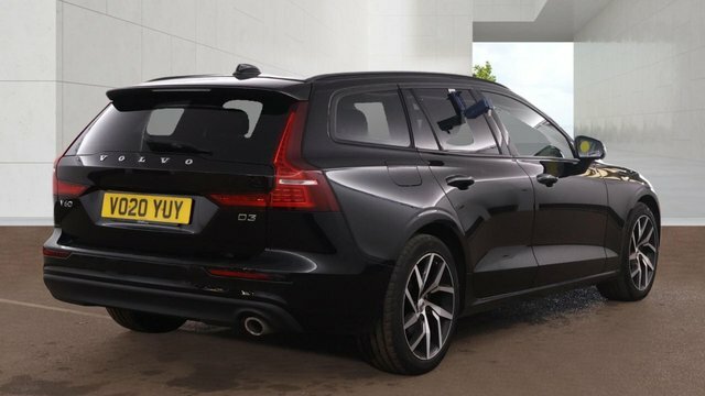 Volvo V60 2.0 D3 Momentum Plus Estate Euro Black #5