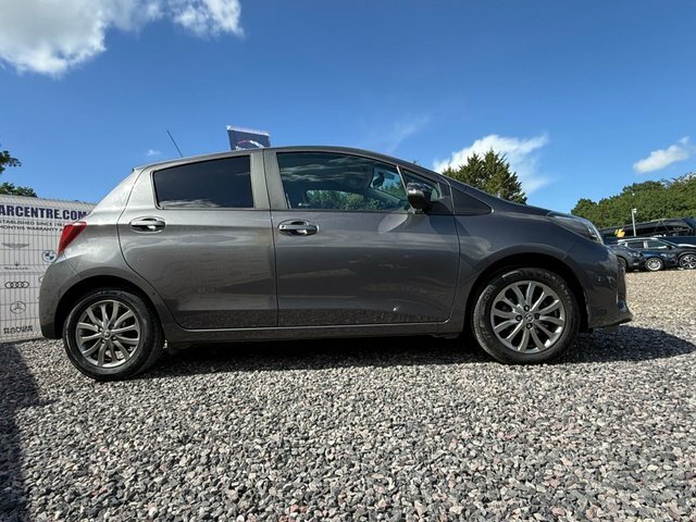 Toyota Yaris 1.33 Dual Vvt-i Icon Hatchback E Grey #3