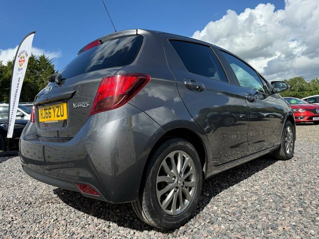 Toyota Yaris 1.33 Dual Vvt-i Icon Hatchback E Grey #5