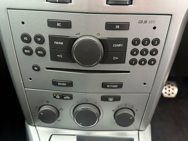 Vauxhall Astra 1.6 Vvt 16V Breeze Silver #18