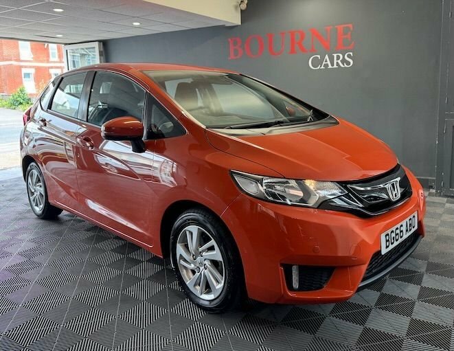Honda Jazz 1.3L Se Navi Orange