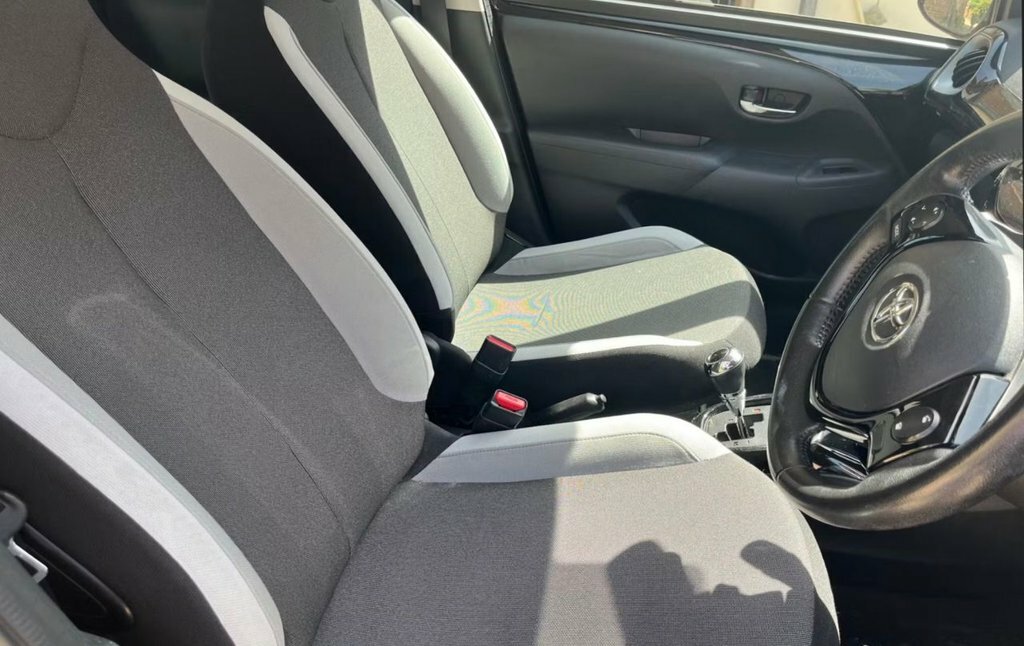 Toyota Aygo 1L X-clusiv WV65XYG Black #5
