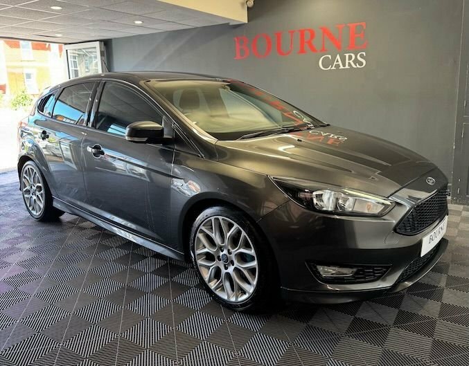 Ford Focus 1L St-line Grey