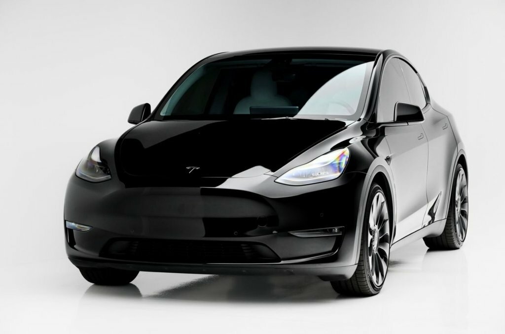 Tesla Model Y Suv Black #3