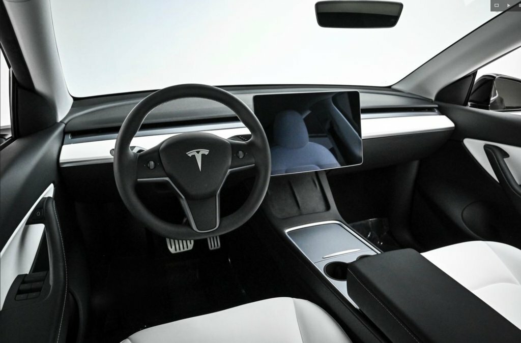 Tesla Model Y Suv Black #6