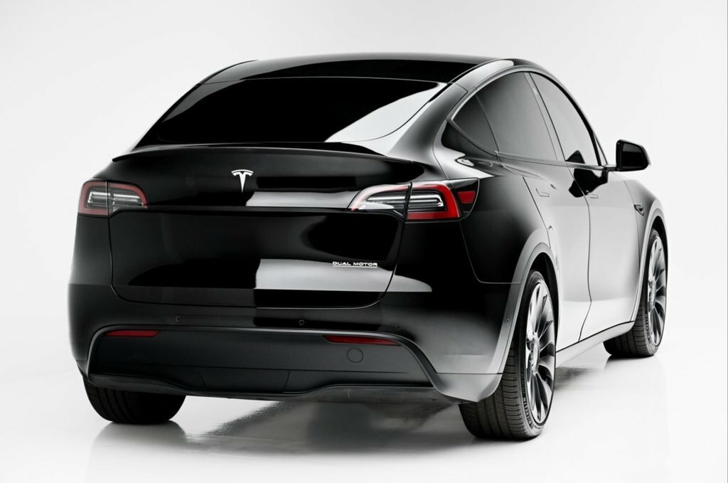 Tesla Model Y Suv Black #4