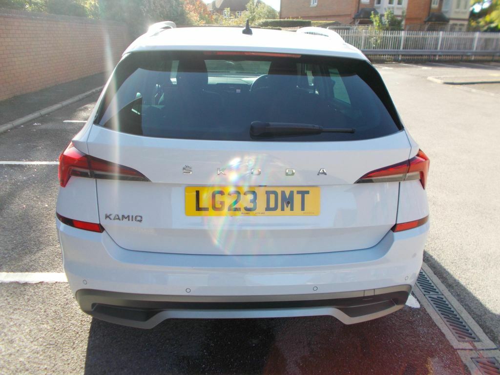 Skoda Kamiq Skoda Kamiq 1.0 Tsi Se L Executive Suv LG23DMT White #6