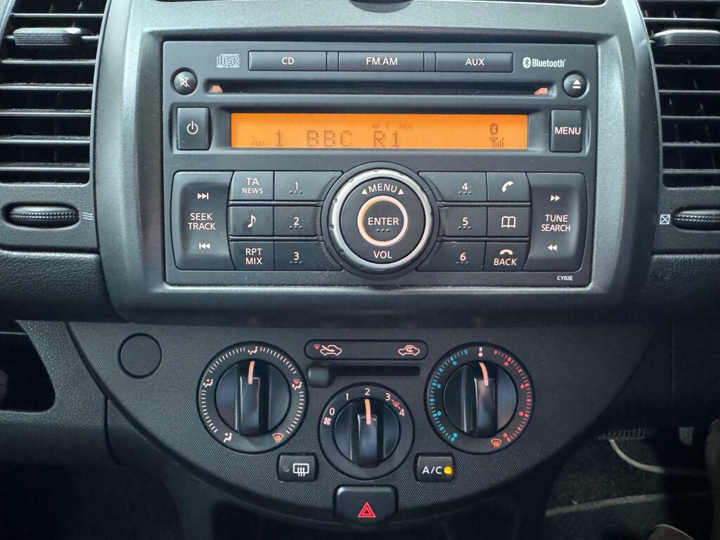 Nissan Note 1.6 16V Acenta Euro 4 Beige #4