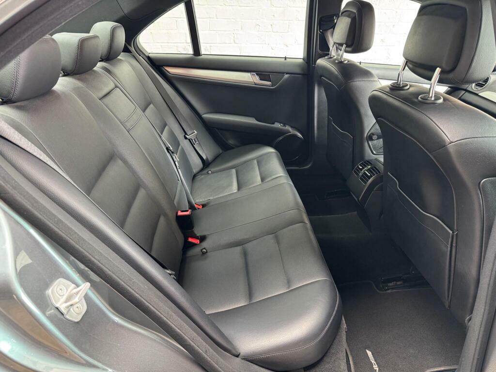 Mercedes-Benz C Class Sport Black #34