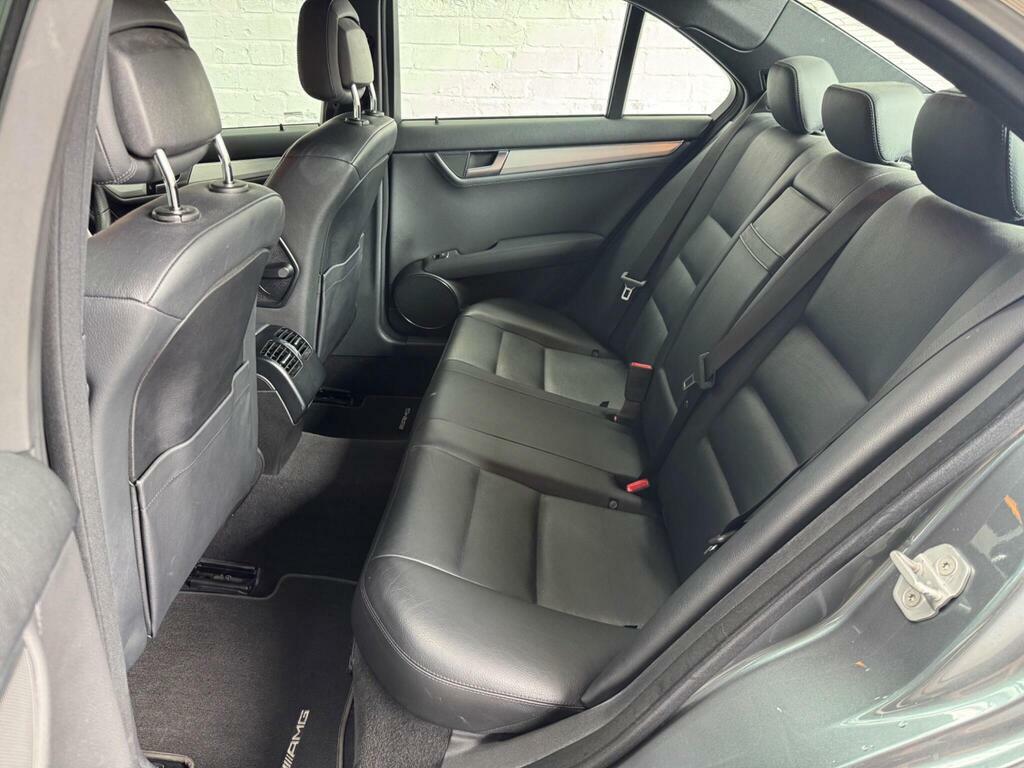 Mercedes-Benz C Class Sport Black #35