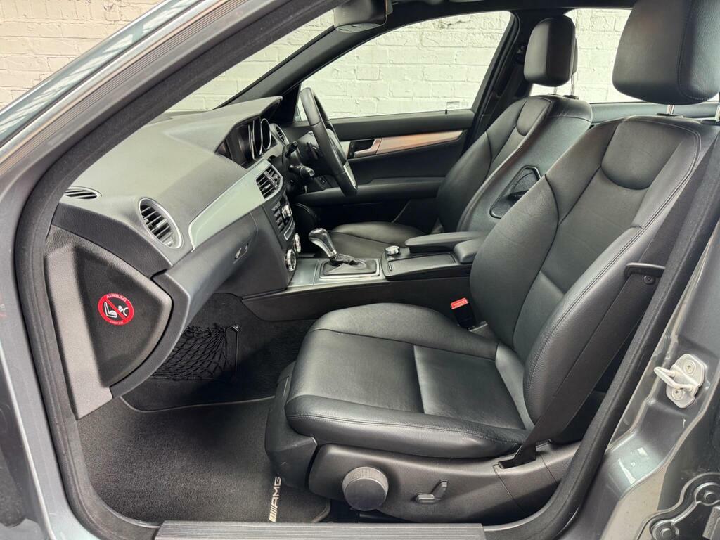 Mercedes-Benz C Class Sport Black #33