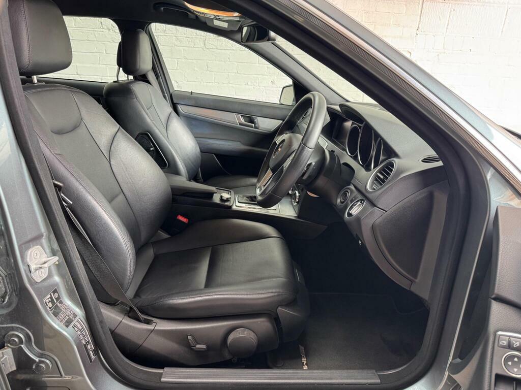 Mercedes-Benz C Class Sport Black #14
