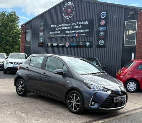 Toyota Yaris 1.5 Yaris Icon Grey #2