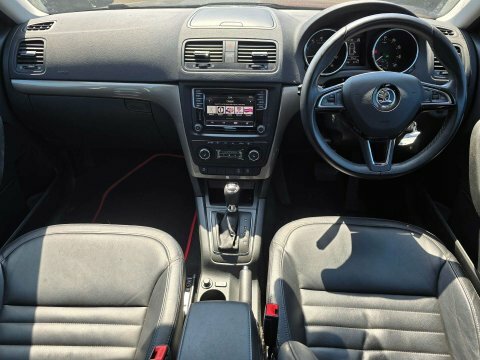 Skoda Yeti 1.2 Yeti Outdoor Black #6