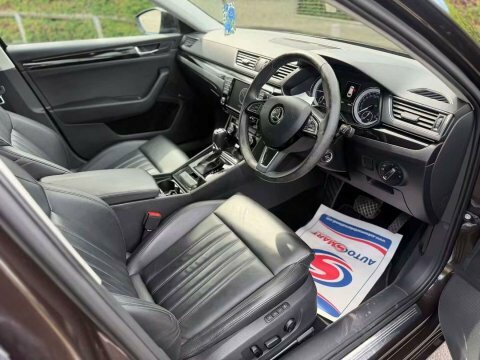 Skoda Superb 2.0 Tsi 220Ps Se L Executive Dsg Hatchback Grey #9