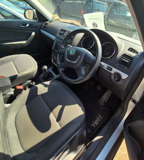 Skoda Yeti 2.0 Tdi Se Plus Euro 5 Silver #7