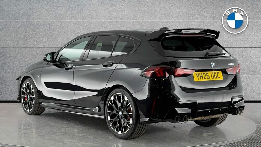 BMW 1 Series Sports YH25UGC Blue #2