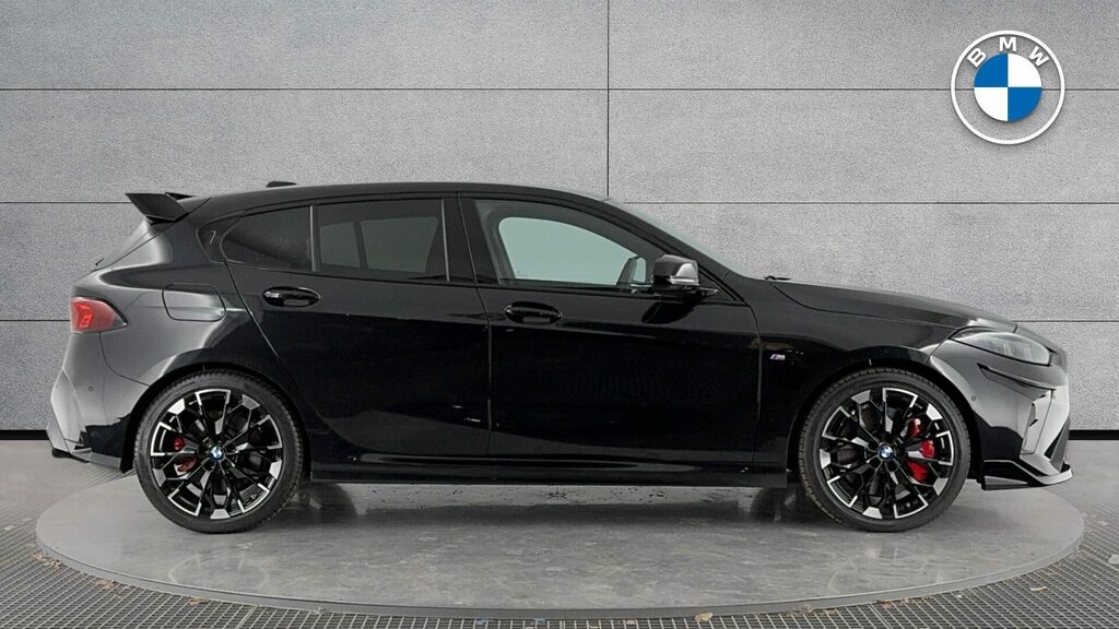 BMW 1 Series Sports YH25UGC Blue #3