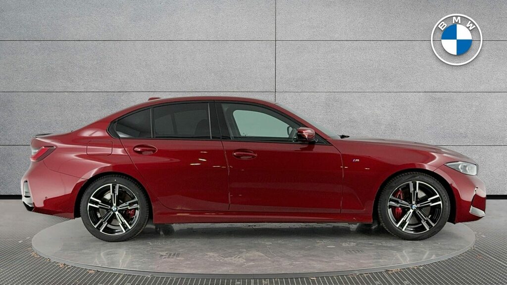 BMW 3 Series Saloon YH75NPY Red #3