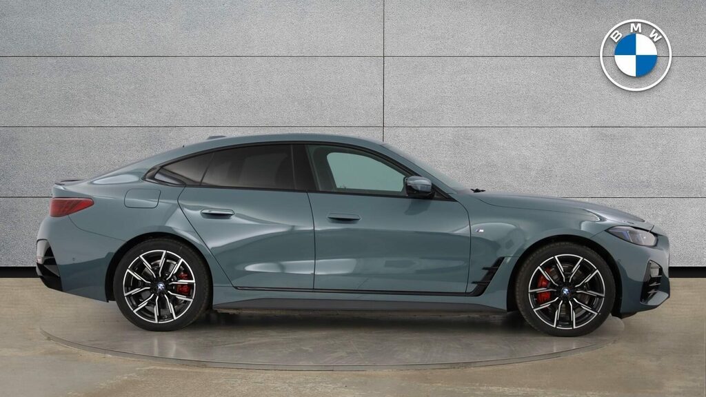 BMW i4 Hatchback YL25BWW Green #3