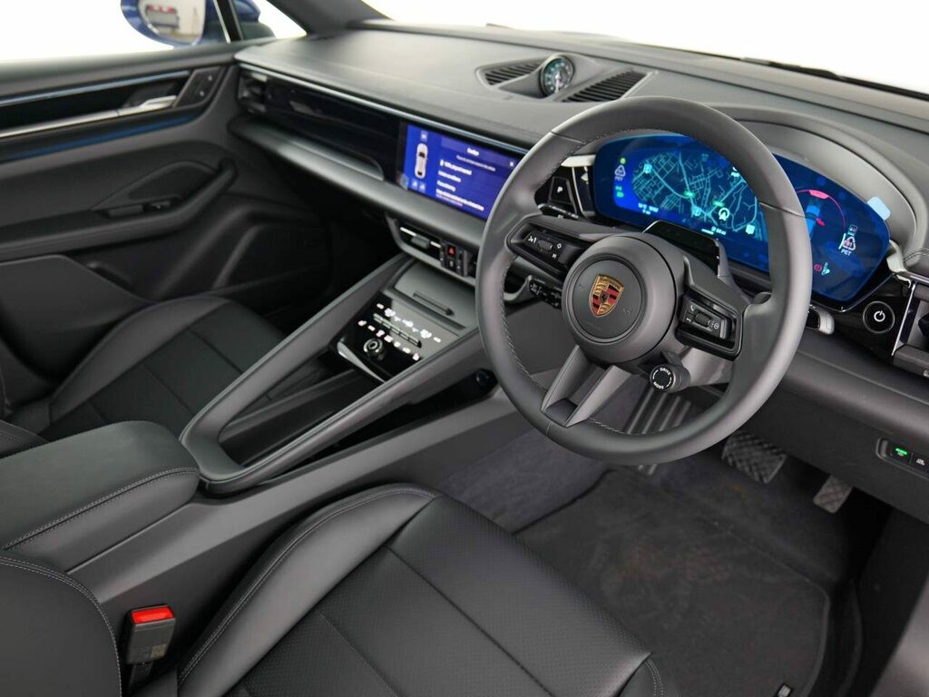 Porsche Macan Electric Blue #5