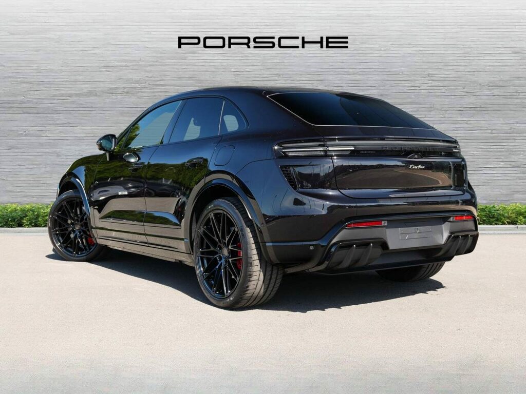 Porsche Macan Electric Black #3