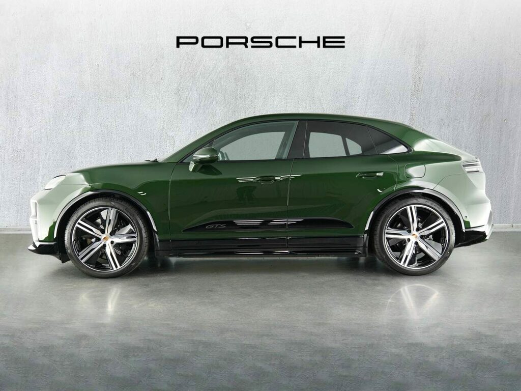 Porsche Macan Electric Green #2